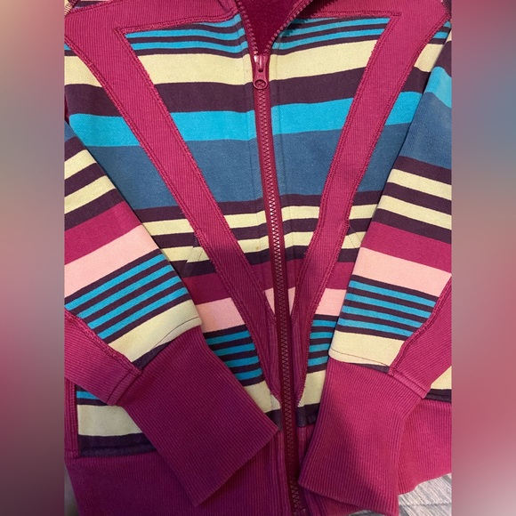 Ivivva sweater - Picture 4 of 5